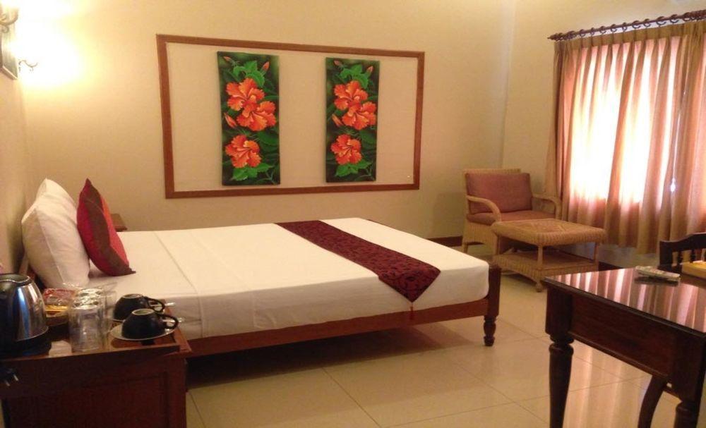 Anise Hotel And Restaurant بنوم بنه المظهر الخارجي الصورة