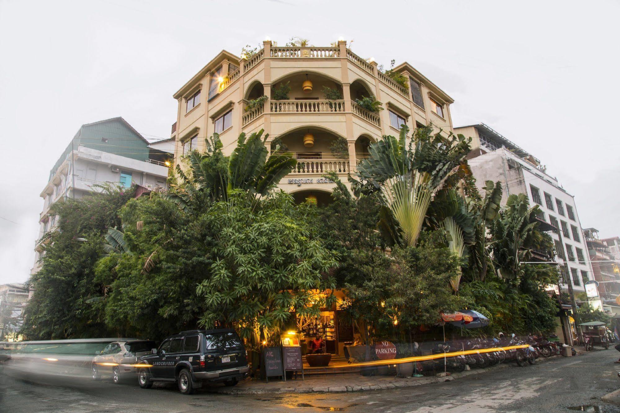 Anise Hotel And Restaurant بنوم بنه المظهر الخارجي الصورة