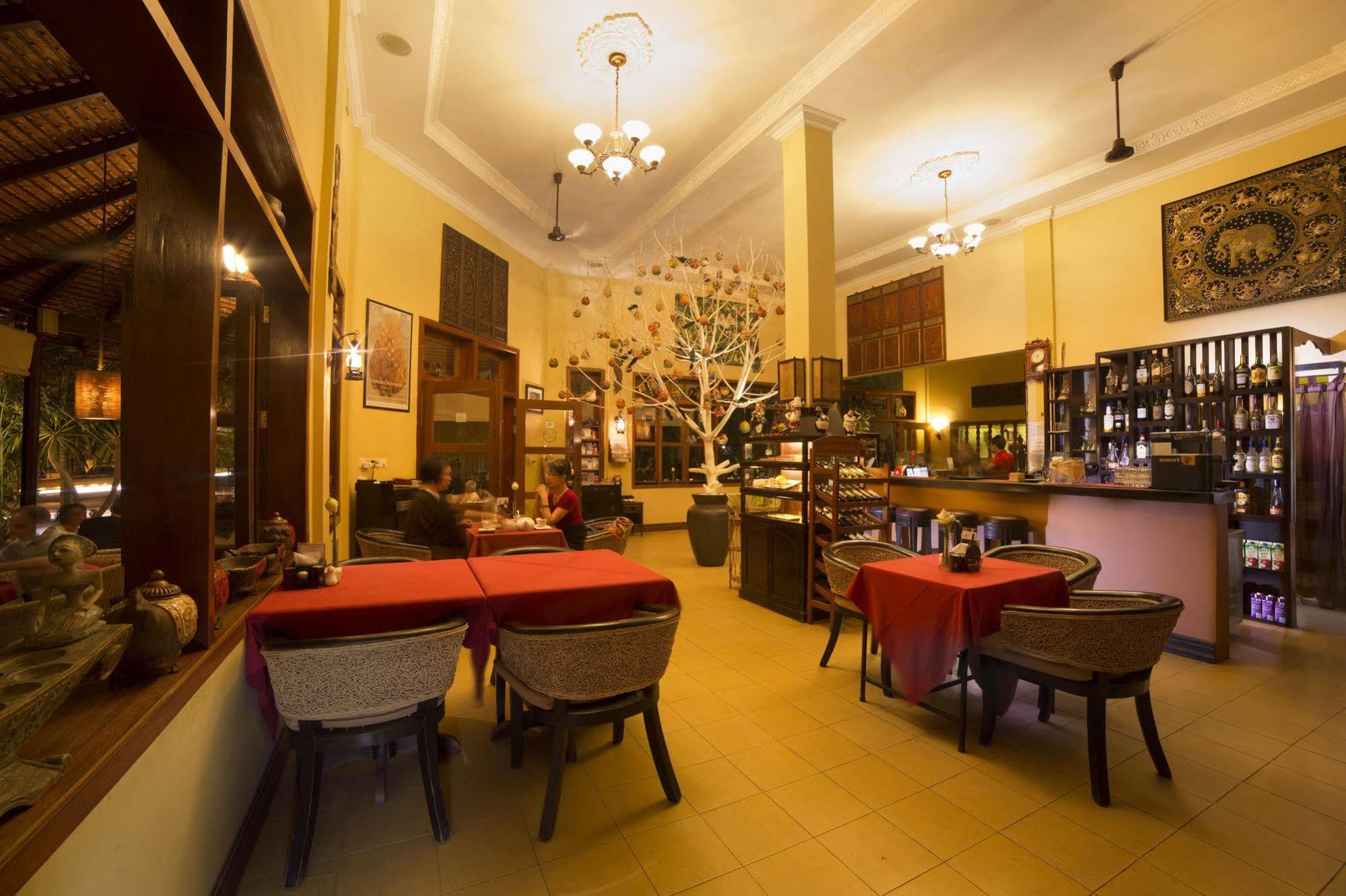 Anise Hotel And Restaurant بنوم بنه المظهر الخارجي الصورة