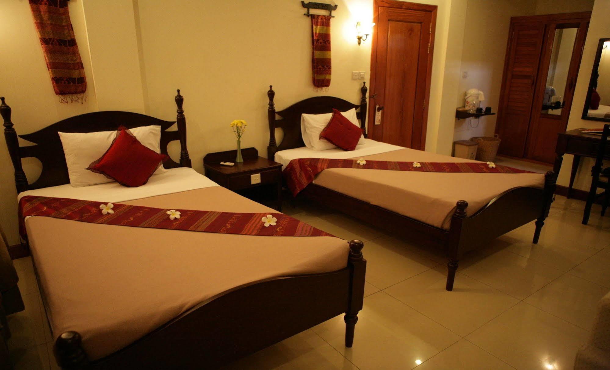 Anise Hotel And Restaurant بنوم بنه المظهر الخارجي الصورة