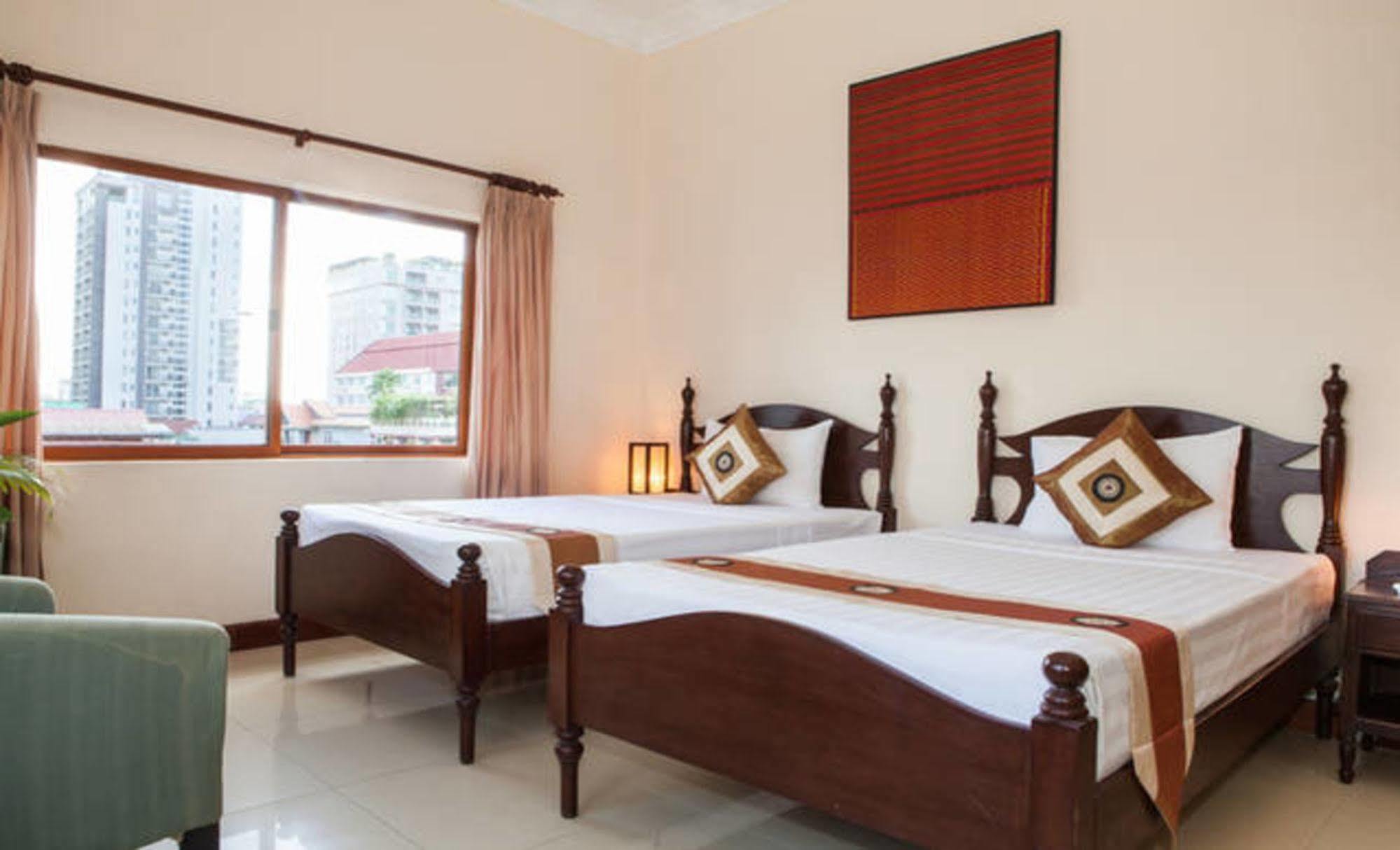 Anise Hotel And Restaurant بنوم بنه المظهر الخارجي الصورة